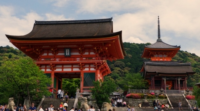 Japan-temple-650.jpg