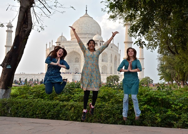 Alumni Photo Contest - Teaching English Abroad - India Taj Mahal Alumni Photo Contest - Teaching English Abroad - India Taj Mahal