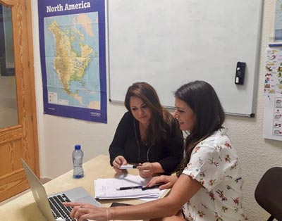 English tutor Megan Zambell tutoring ESL in Spain