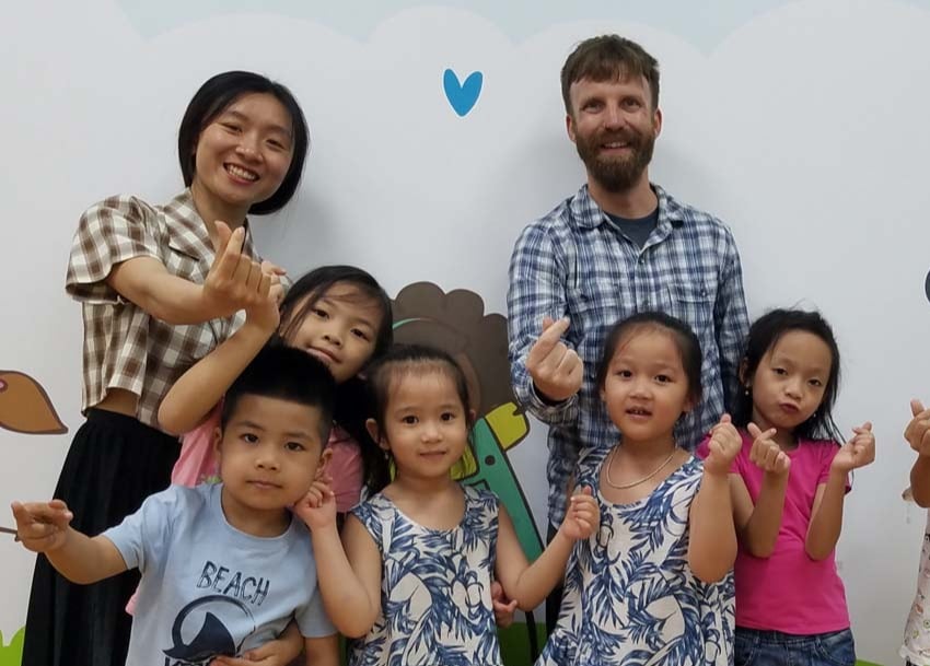 Jeff Alten - Vietnam 3 - Students - Classroom