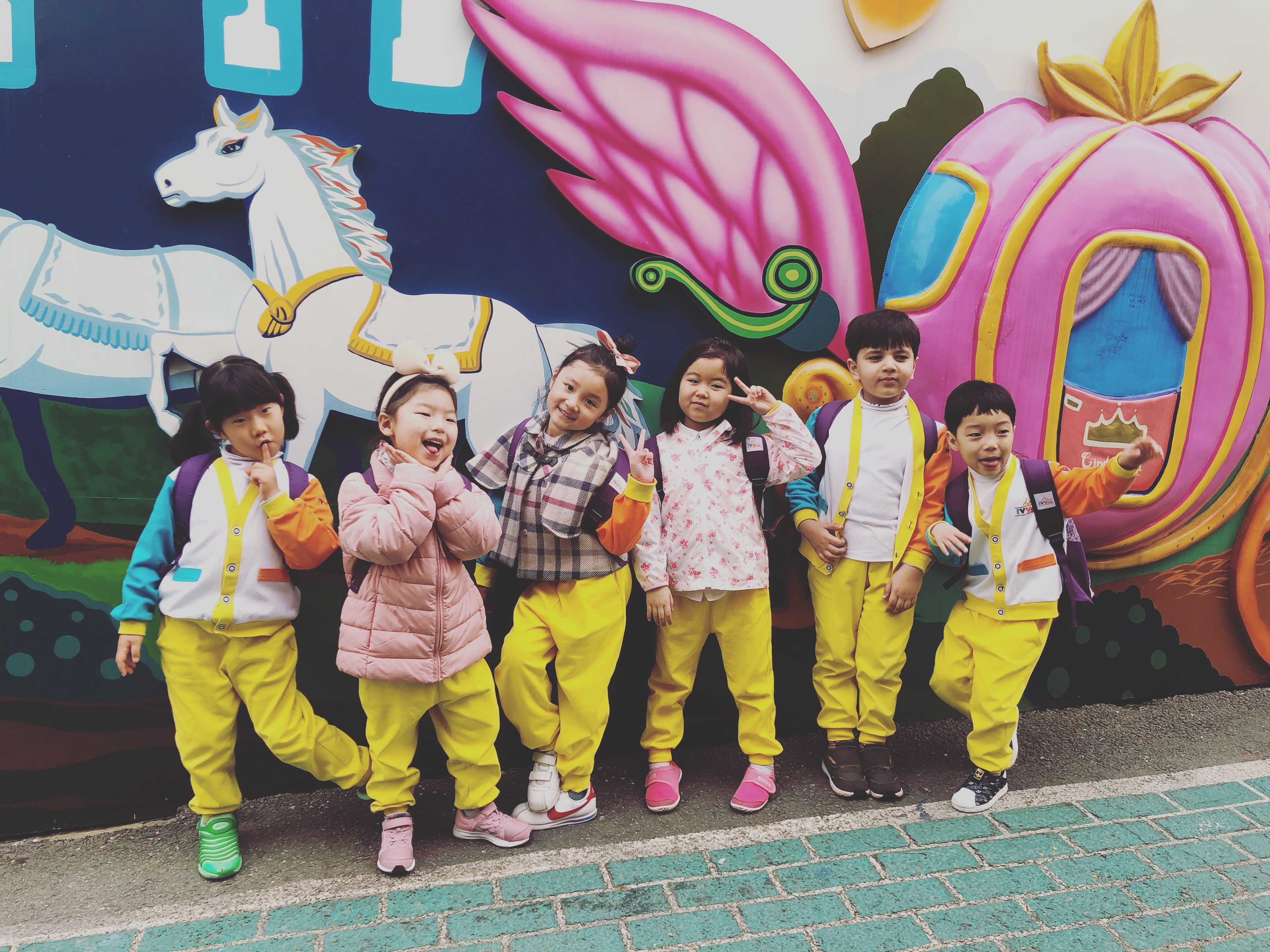 Will My School Provide a Free Airfare When I Teach English in Korea?
