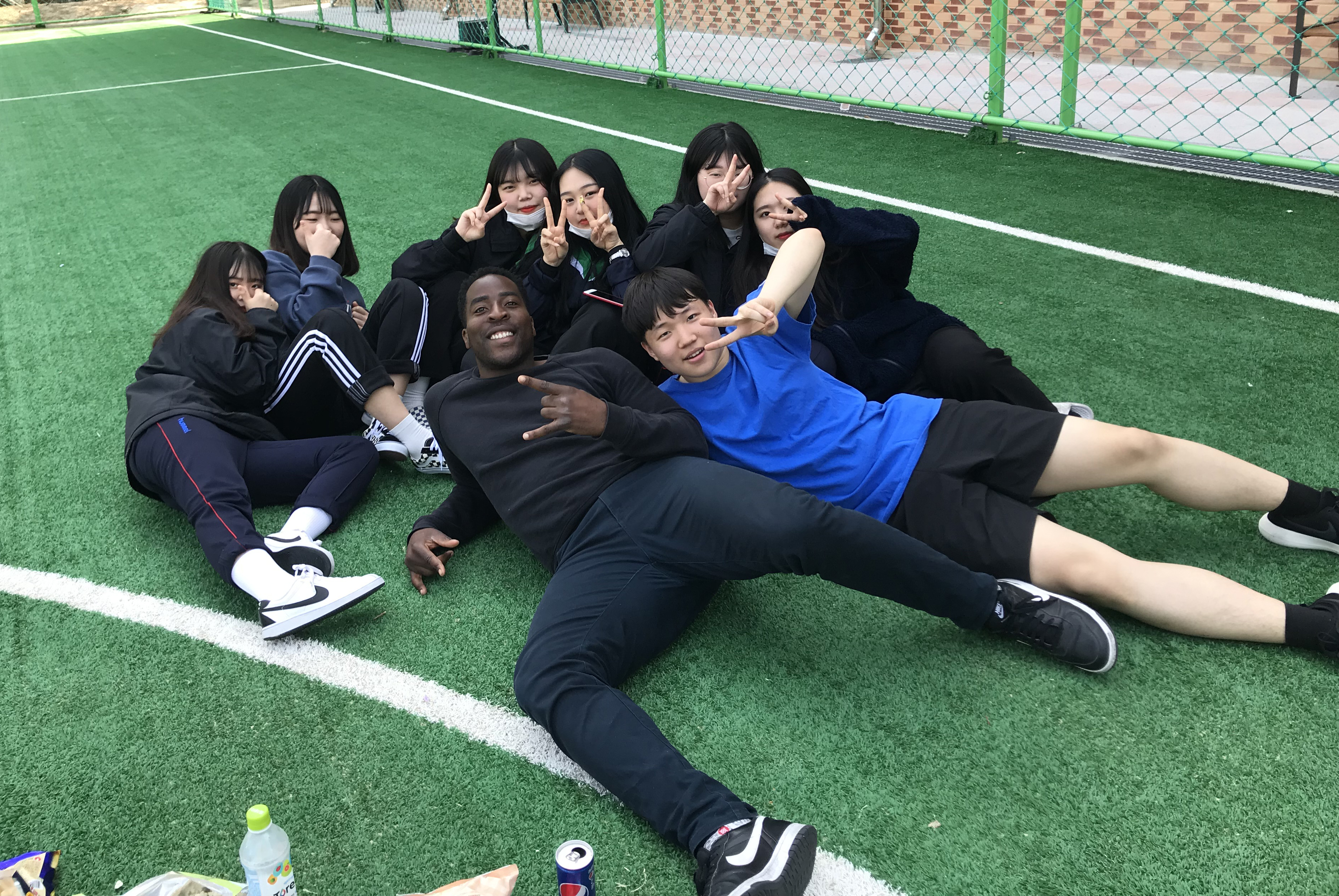 Teaching English in Korea: Private vs. Public Schools, What's Better?